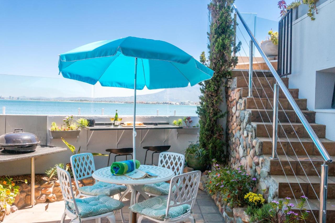 185 On Beach Boutique Suites Gordonʼs Bay Zewnętrze zdjęcie