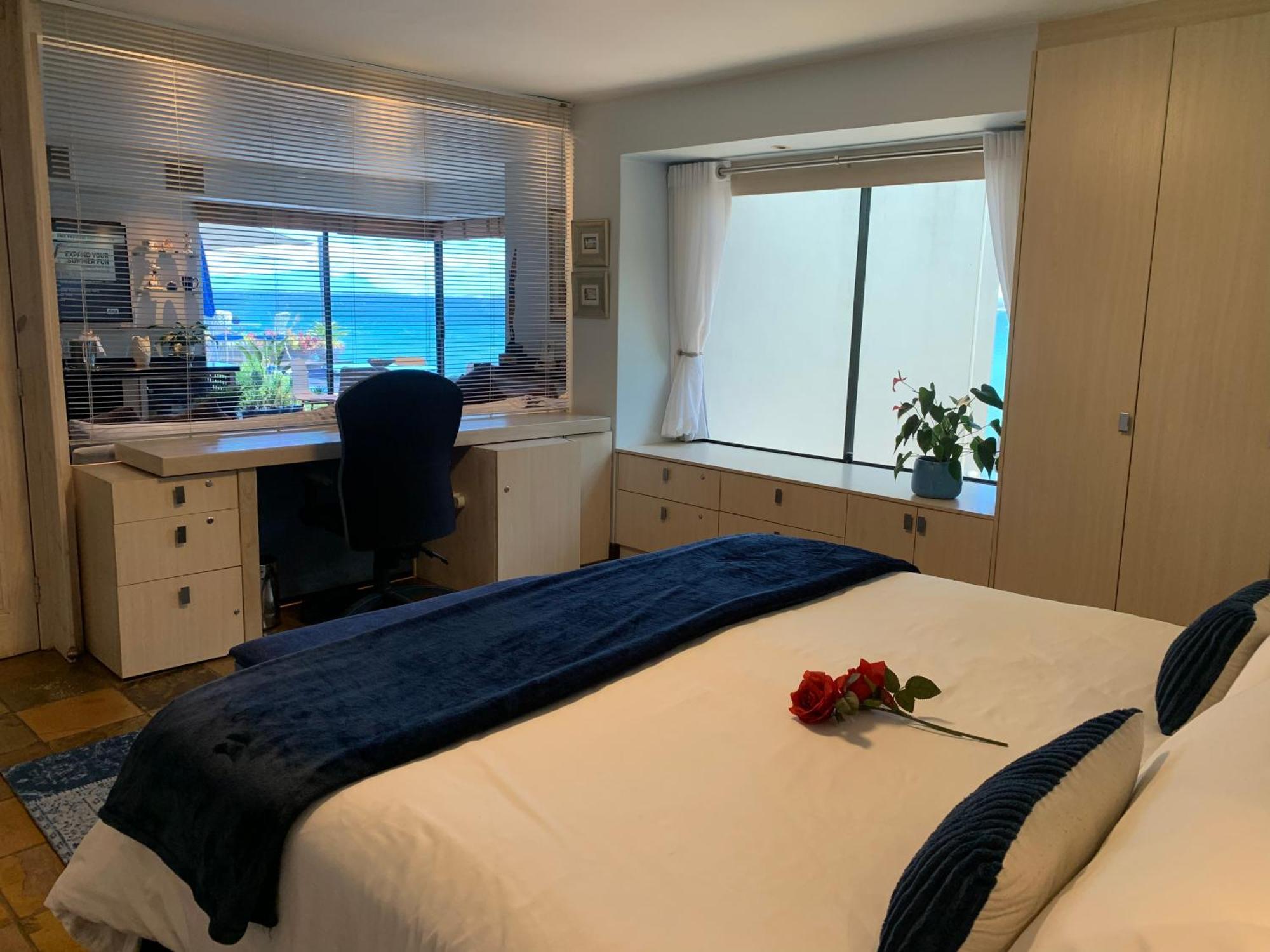 185 On Beach Boutique Suites Gordonʼs Bay Zewnętrze zdjęcie