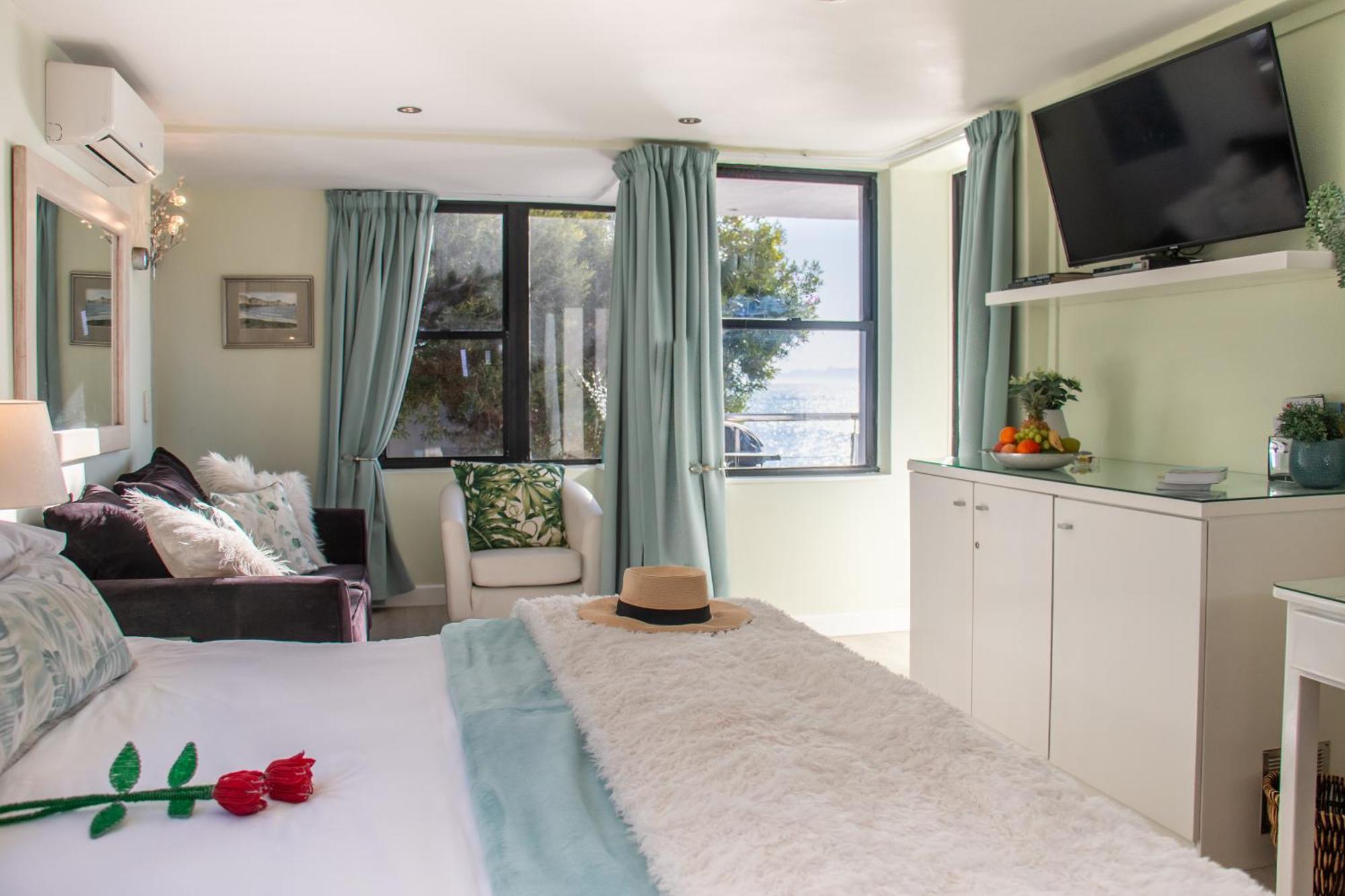 185 On Beach Boutique Suites Gordonʼs Bay Zewnętrze zdjęcie