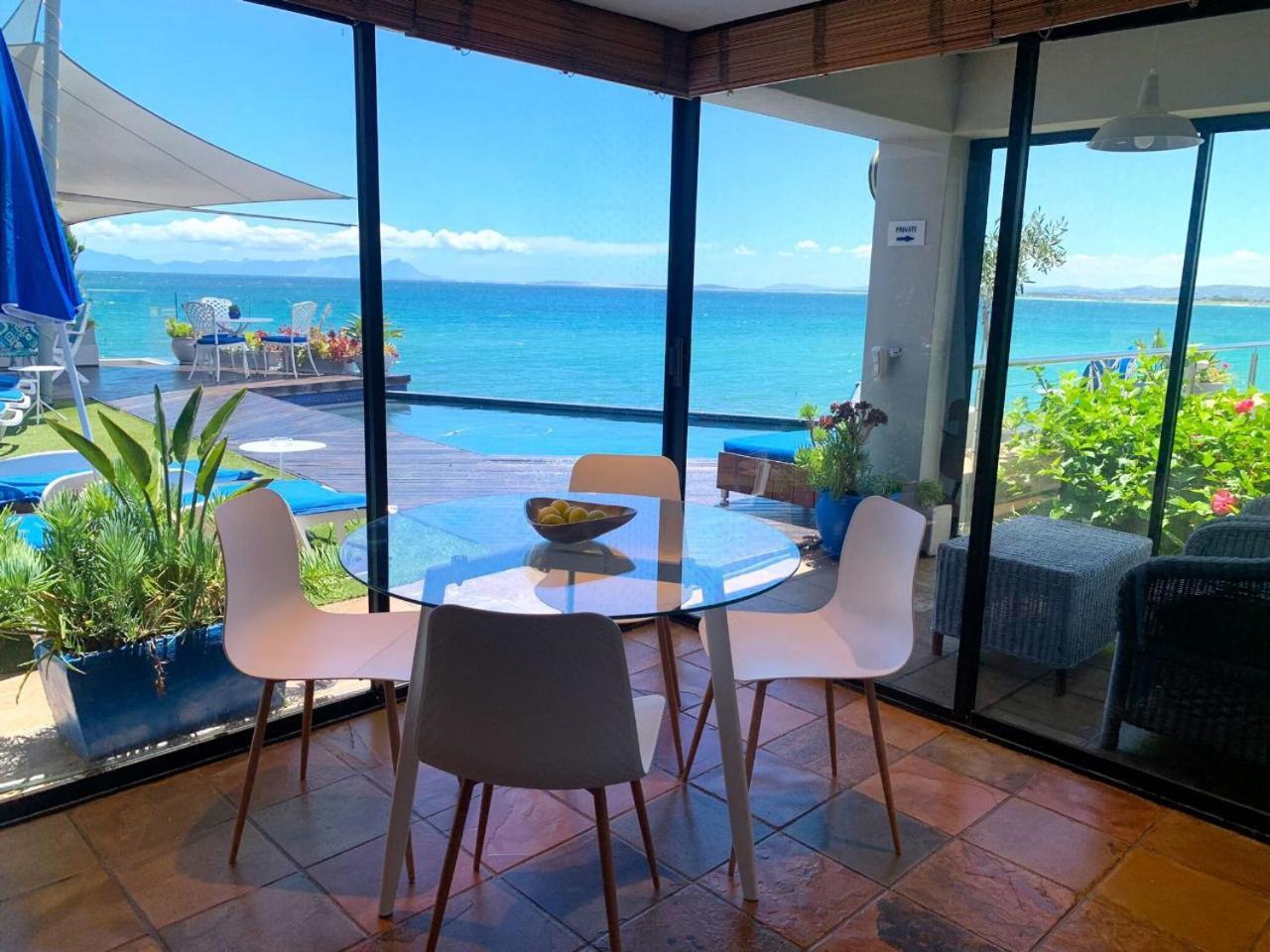 185 On Beach Boutique Suites Gordonʼs Bay Zewnętrze zdjęcie