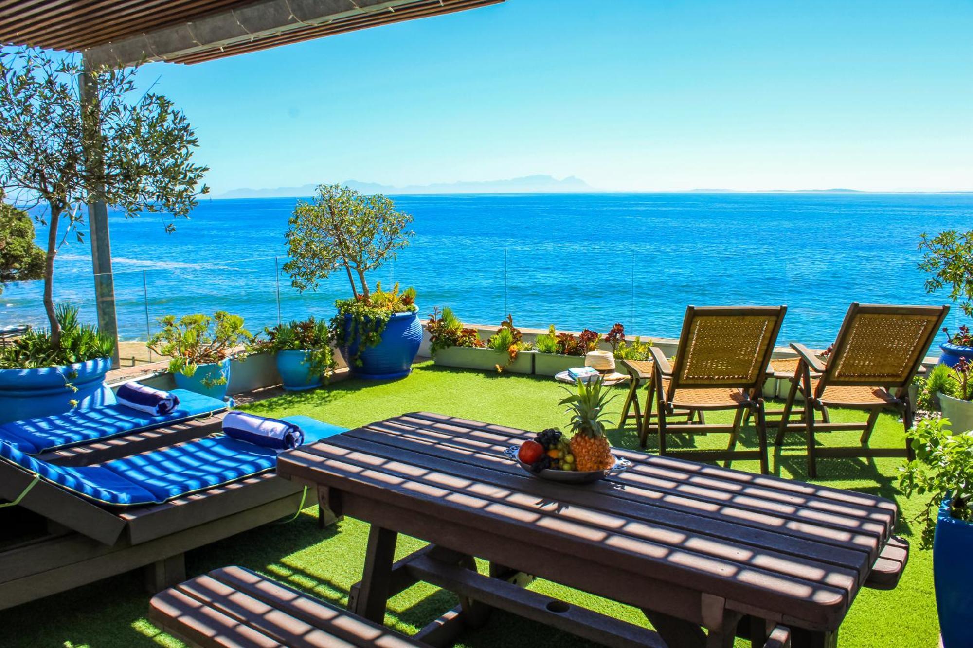 185 On Beach Boutique Suites Gordonʼs Bay Zewnętrze zdjęcie